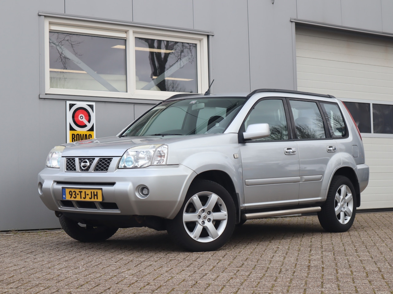 Nissan X-Trail - 2.0 Columbia 2wd / Trekhaak / APK 29-01-2027 - AutoWereld.nl