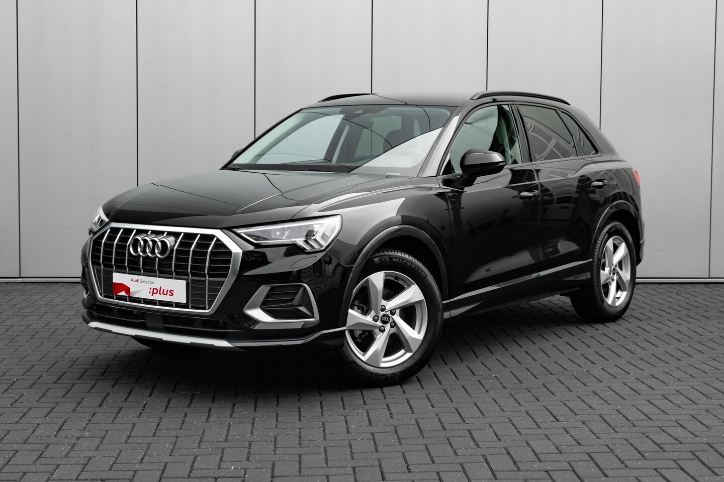 Audi Q3 - 35 TFSI Advanced edition 150PK | Trekhaak | Camera Achter | Privacy Glas | Comfort Sleutel - AutoWereld.nl