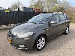 Kia Cee'd Sporty Wagon - 1.4 CVVT Seven Airco/Navigatie/Trekhaak