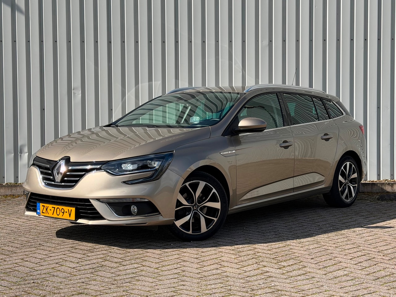 Renault Mégane Estate - 1.3 TCe Bose|Adaptive|HUD|LED|NAP - AutoWereld.nl