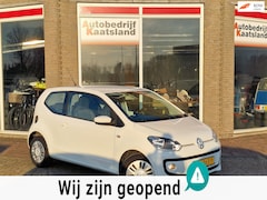 Volkswagen Up! - 1.0 high up - Nieuwe APK - Navi - Pdc - Stoelverwarm - Airco - Cruise