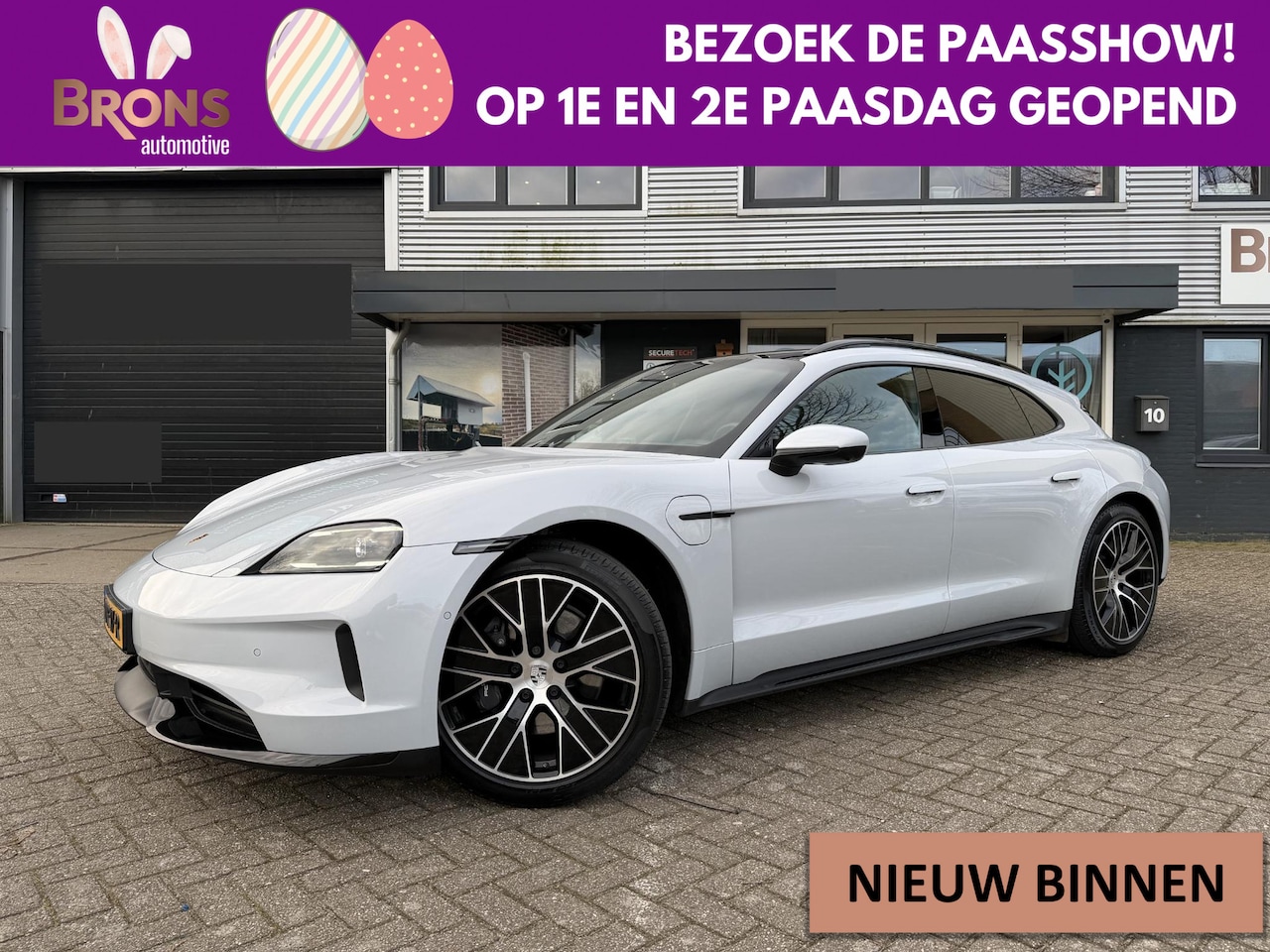 Porsche Taycan Sport Turismo - Black Edition 105 kWh Pano l Massage l bijrijders scherm - AutoWereld.nl