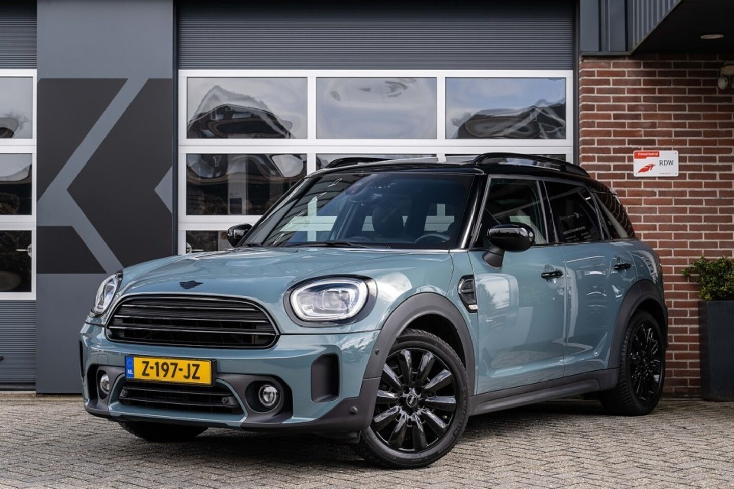 MINI Countryman - Mini 1.5 Cooper Chili | Harman/Kardon | Head-Up Display | Panoramadak | Camera | Memory | - AutoWereld.nl