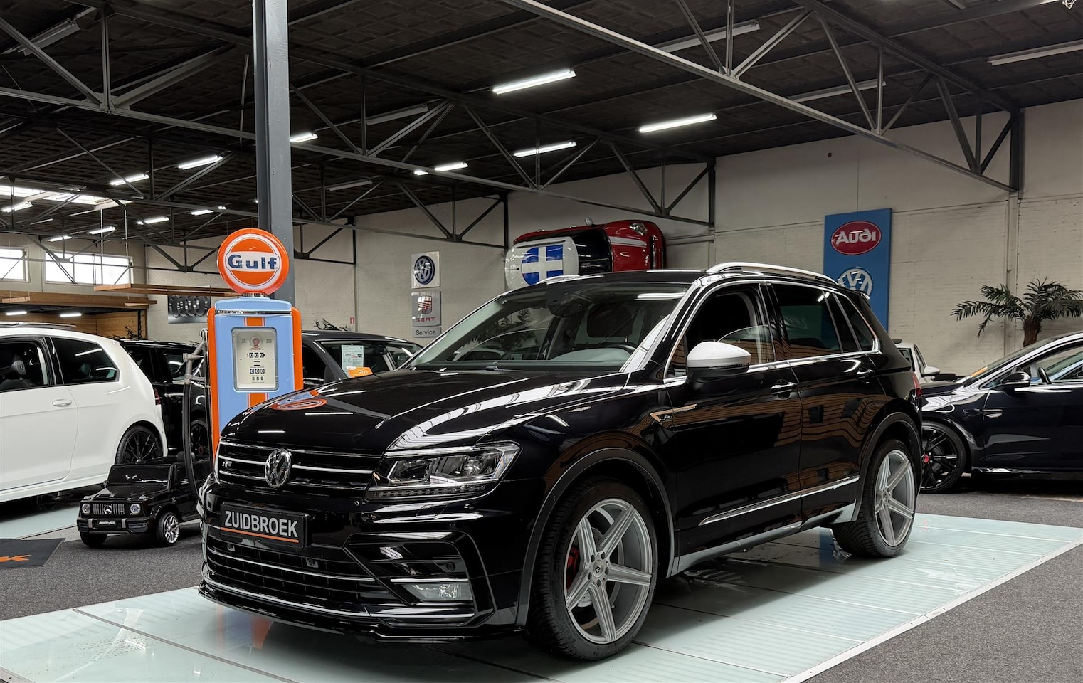 Volkswagen Tiguan - 1.4 TSI R-Line! Maxton! Xenon! Navi! Trekhaak! Cruise! - AutoWereld.nl