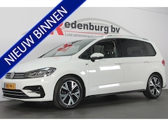 Volkswagen Touran - 1.4 TSI R-Line 7p - Automaat - Pano / Navi / Camera