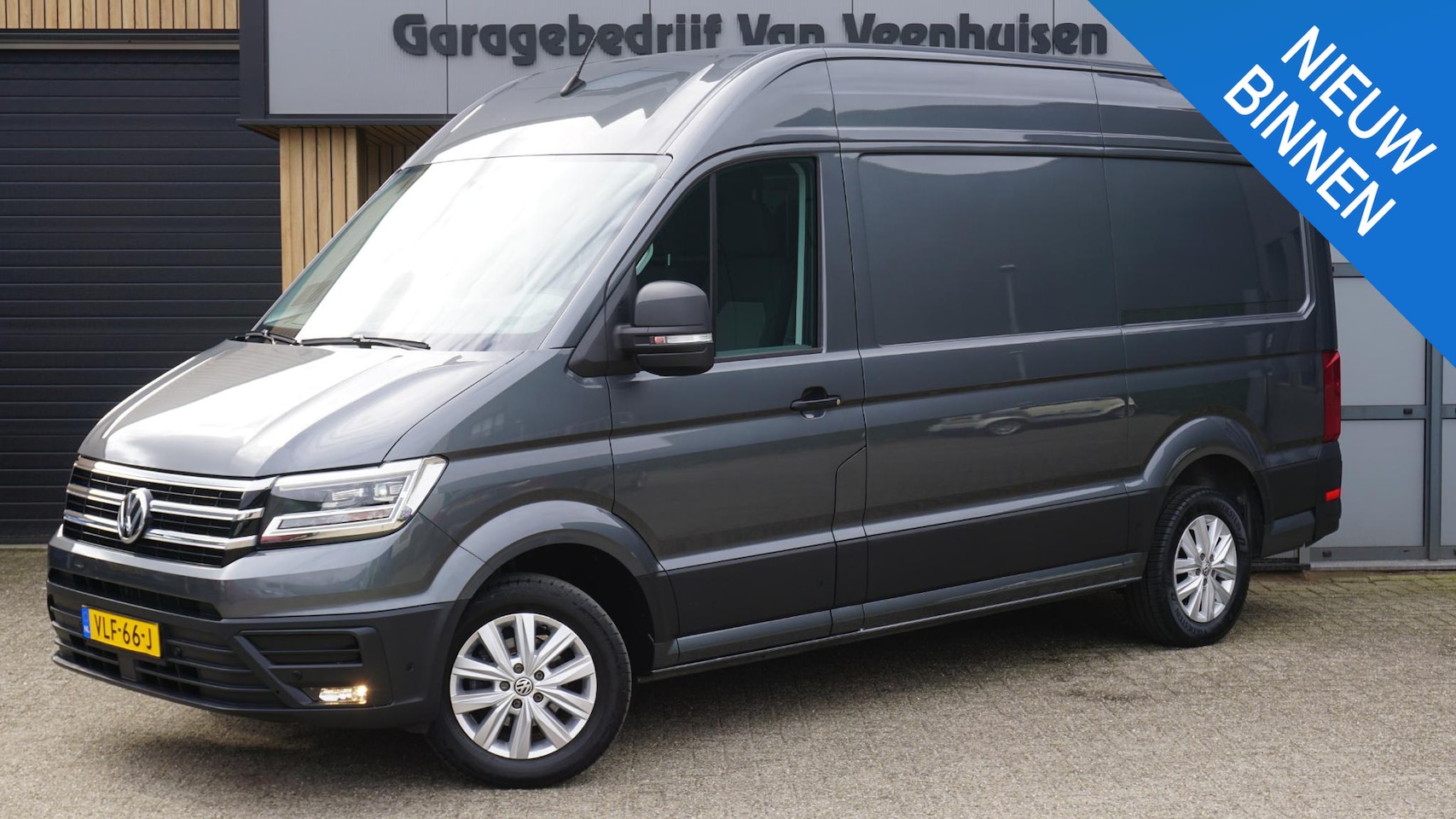 Volkswagen Crafter - 35 2.0 TDI 140pk DSG Highline 3-Zits L3H3 LED Geveerde Stoel 17inch LM Adaptive Cruise *NL - AutoWereld.nl