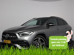 Mercedes-Benz GLA-Klasse - 250 e AMG Line | Panoramadak | Sfeerverlichting |