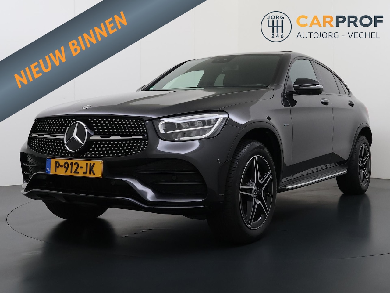 Mercedes-Benz GLC-klasse Coupé - 300e 4MATIC Business Solution AMG Schuifdak Trekhaak Sfeerverlichting Camera - AutoWereld.nl