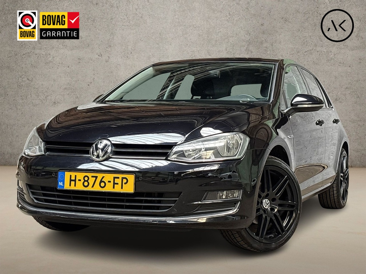 Volkswagen Golf - 1.2 TSI Sportline Automaat (NAVIGATIE, BLACK PACK, STUUR/STOELVERWARMING, CLIMATE, SPORTST - AutoWereld.nl