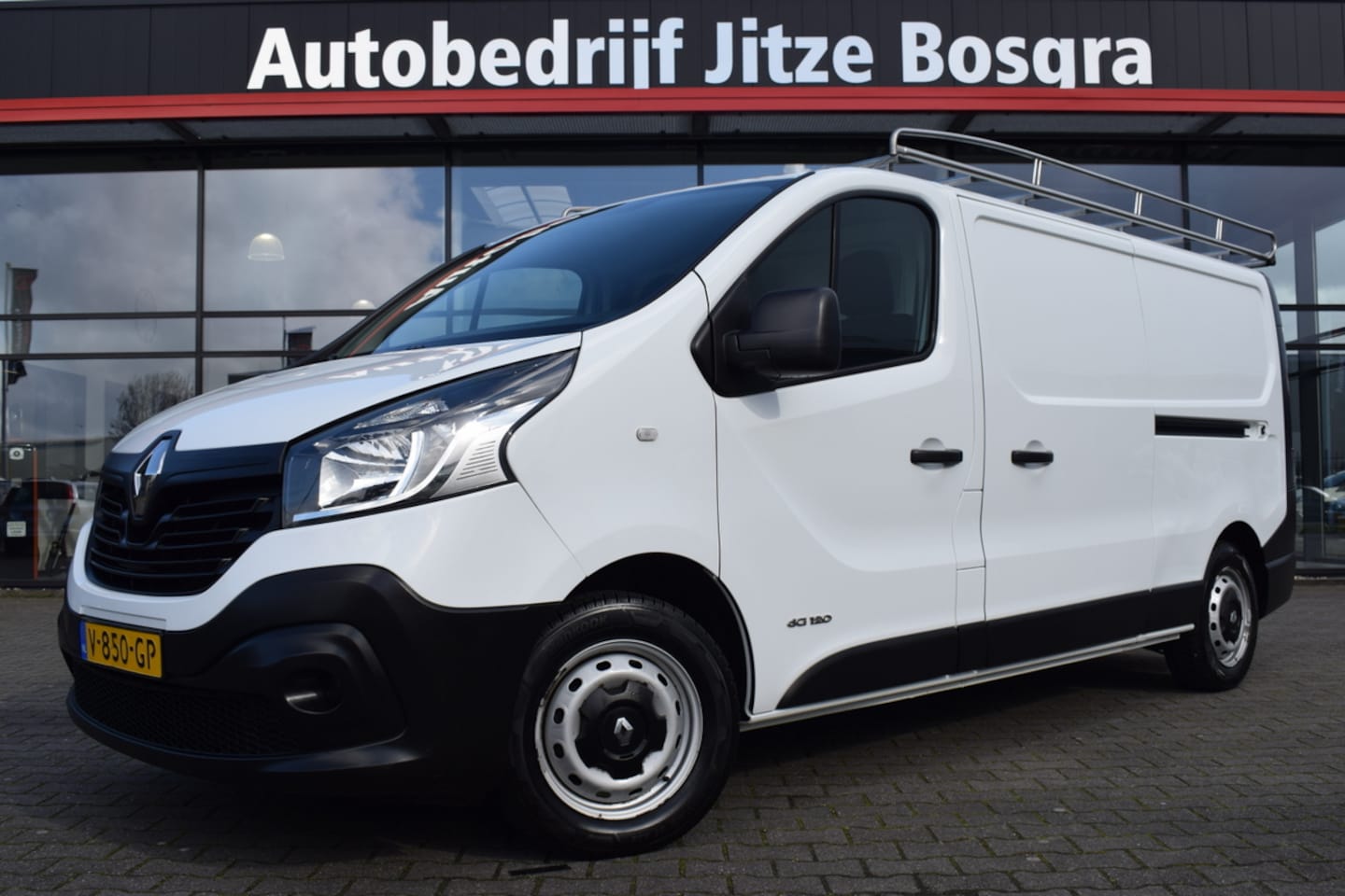 Renault Trafic - 1.6 DCi T29 L2H1 Comfort Airco | Telefonie | Trekhaak | Imperiaal | Dubbele Schuifdeur - AutoWereld.nl