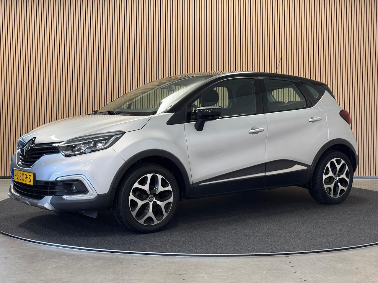 Renault Captur - 0.9 TCe 90PK Intens | LED | Navi | Trekhaak | Incl. garantie - AutoWereld.nl