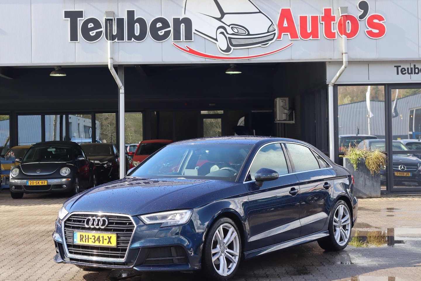 Audi A3 Limousine - 1.5 TFSI CoD Sport S Line Edition Navigatie, Cruise control, Climate control, - AutoWereld.nl