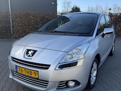 Peugeot 5008 - 1.6 7 Persoon 2012 | Automaat | Pano | NW APK