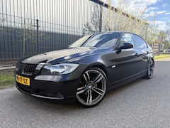BMW 3-serie - 320i Executive / CRUISE / NAVI / AIRCO / 124dkm NAP