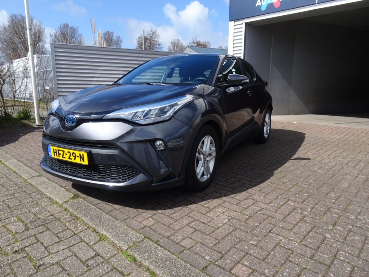 Toyota C-HR - 1.8 Hybrid Active trekhaak afneembaar - AutoWereld.nl