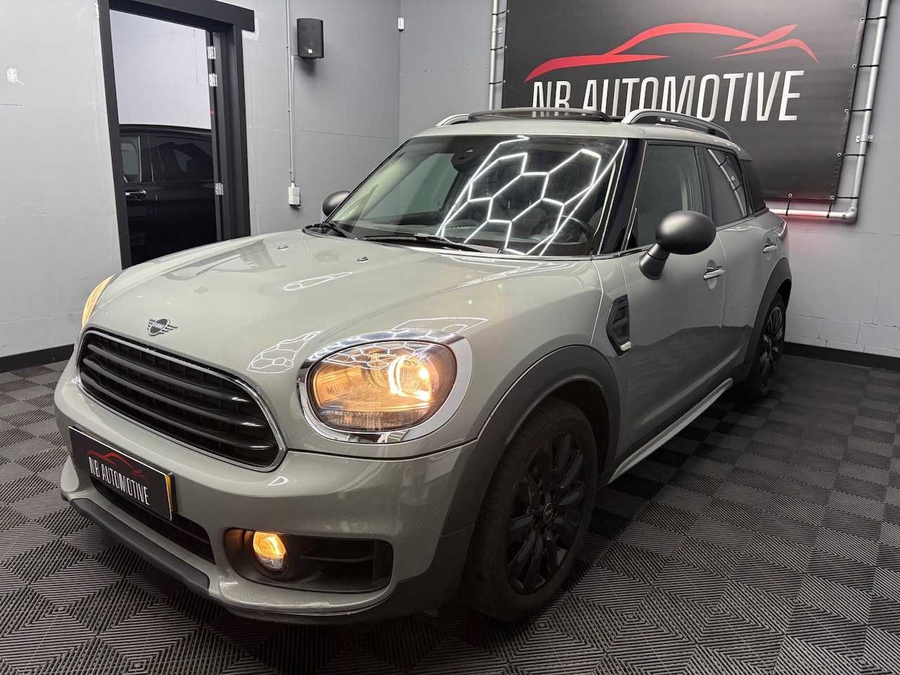 MINI COUNTRYMAN ONE