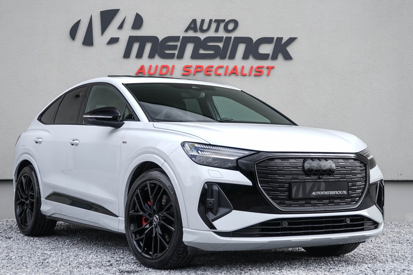 Audi Q4 Sportback e-tron - 50 Quattro / NP:85K/ 2x S-line/ Standkachel/ Head-Up Display/ Panoramadak/ 221kW (300PK) - AutoWereld.nl
