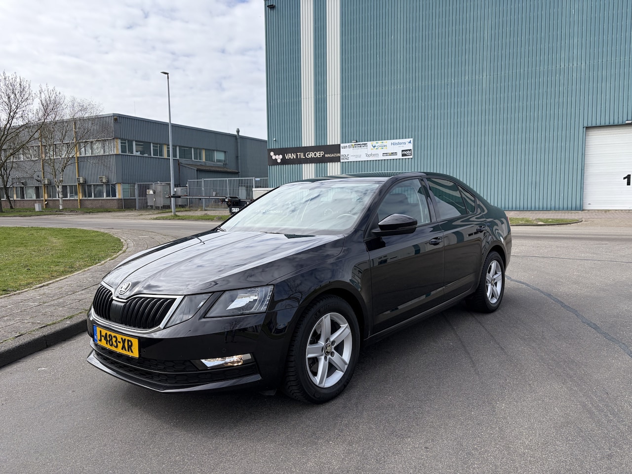 Skoda Octavia - 1.0 TSI Greentech Style Business Automaat DSG 116 PK. Prachtige en als nieuw rijdende auto - AutoWereld.nl