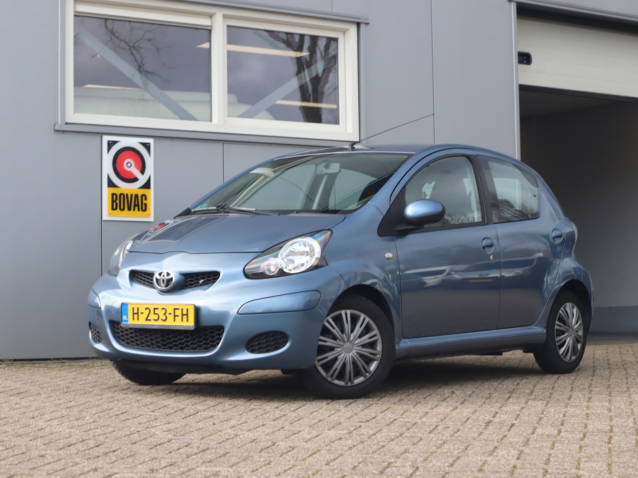 Toyota Aygo - 1.0-12V Access / elektrische ramen / airco  / APK 08-01-2027 - AutoWereld.nl