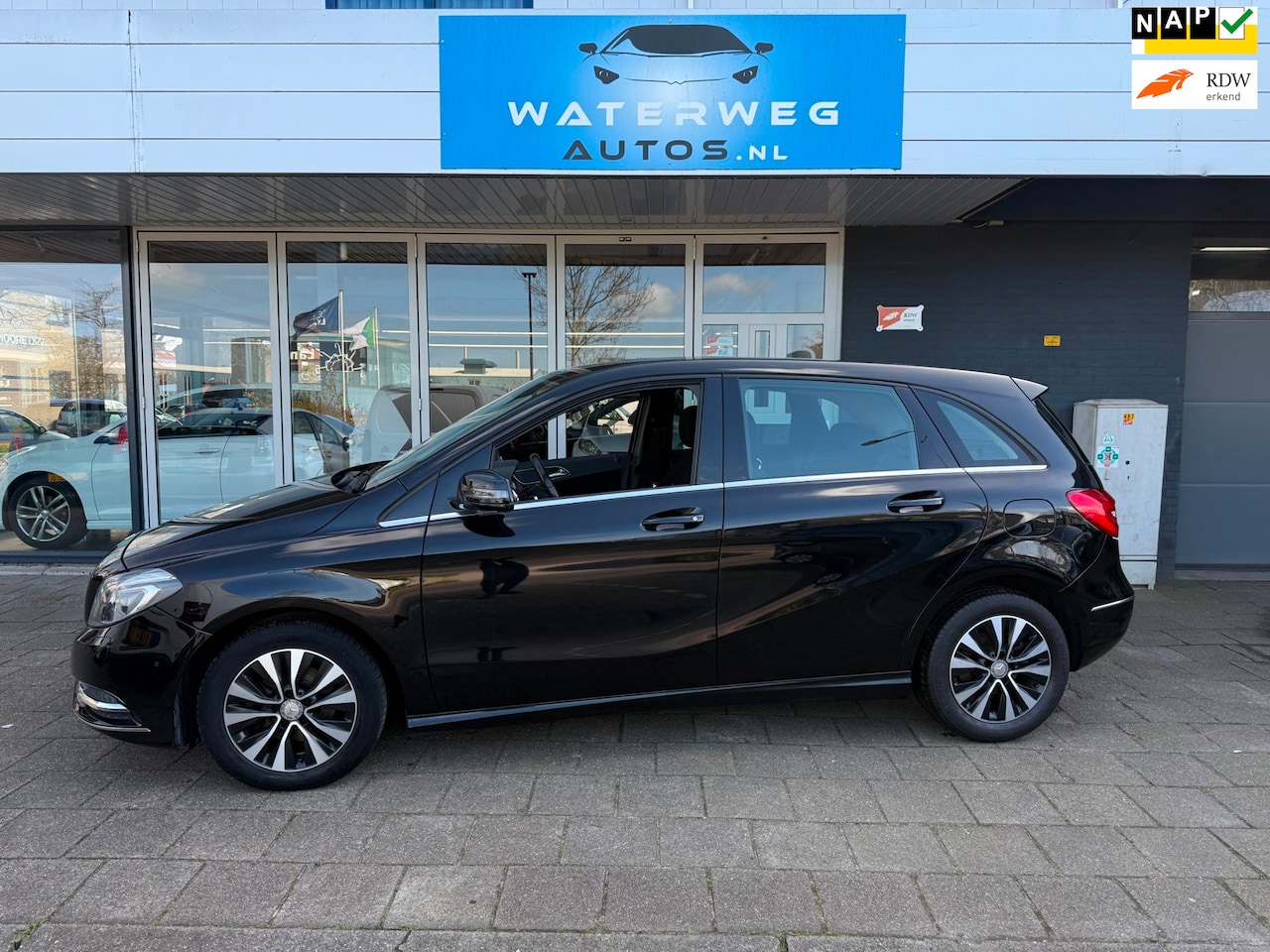 Mercedes-Benz B-klasse - 180 Ambition Navi|CRUISE CONTROL|CLIMA|LM VELGEN - AutoWereld.nl