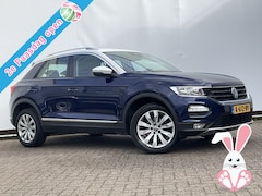Volkswagen T-Roc - 1.5 TSI 150pk Aut7 Style Camera Carplay IQ Drive Business