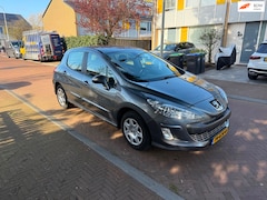 Peugeot 308 - Tweede eigenaar / 136.000 km / Parkeersensoren achter / Nette auto