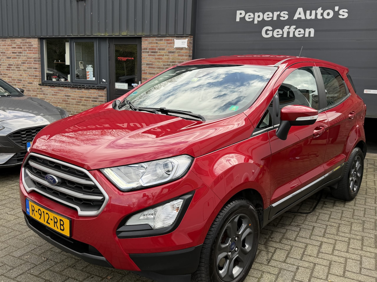 Ford EcoSport - 1.0 EcoBoost Connected trekhaak stoel .verwarming + stuur .+voor ruit .camera . sportveleg - AutoWereld.nl