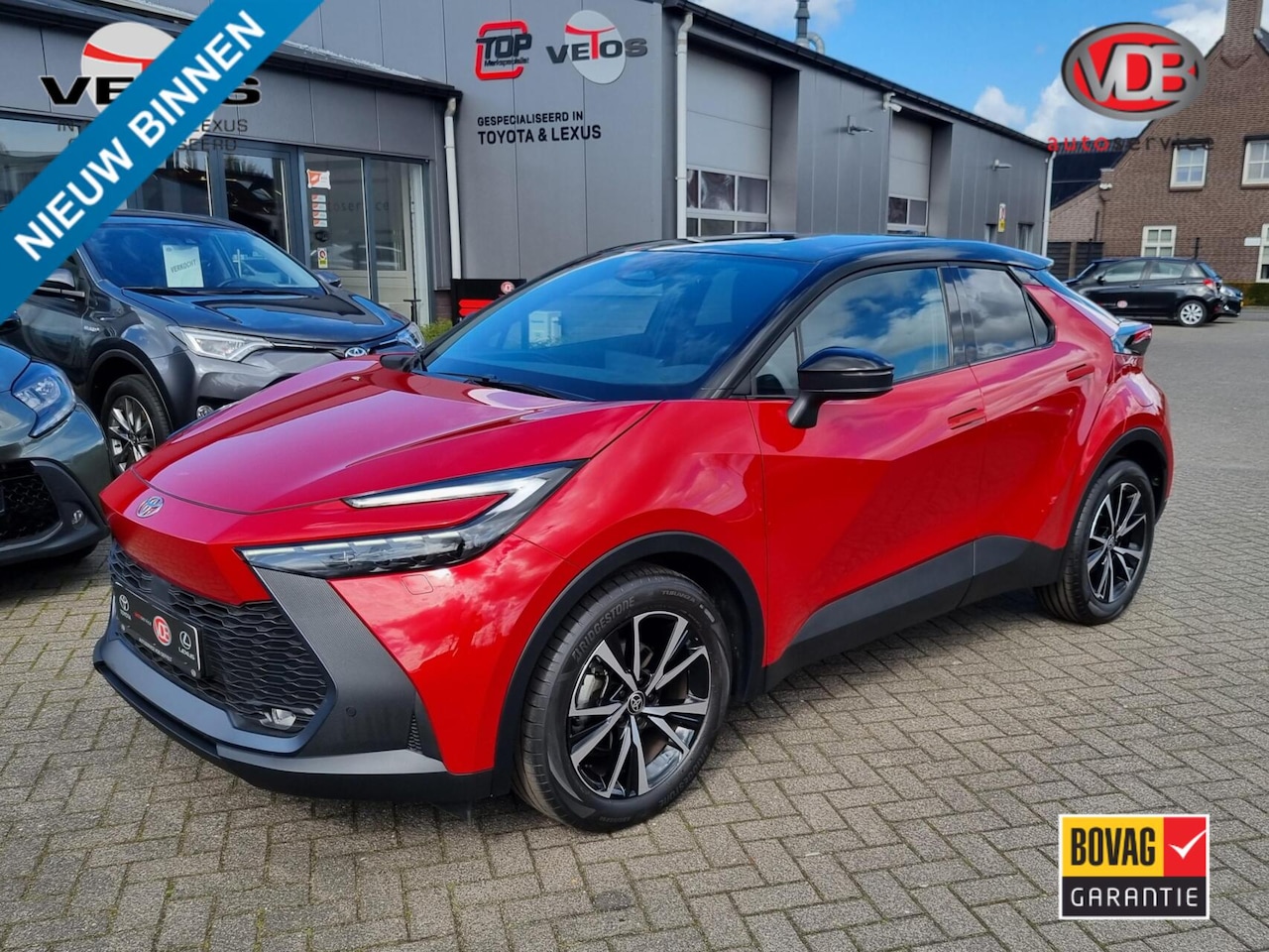 Toyota C-HR - 1.8 Hybrid 140 First Edition Bi-Tone / PDC / BSM - AutoWereld.nl