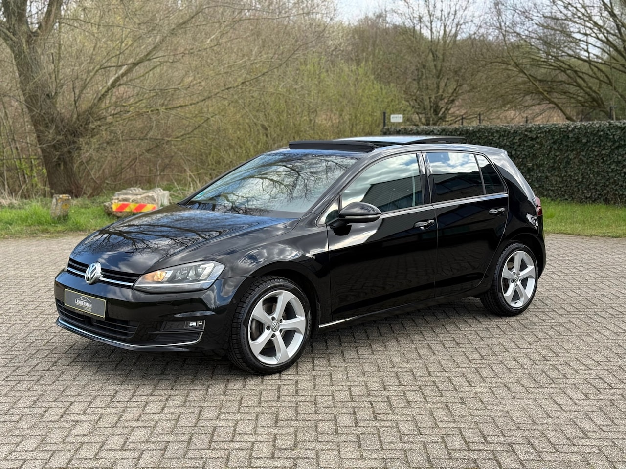 Volkswagen Golf - 1.4 TSI Highline PANO I KACHELWEERSTAND I LED I ZEER MOOI - AutoWereld.nl