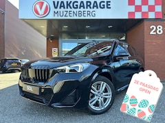 BMW X1 - xDrive23i 4Cilinder High Executive M Sport Shadow Line // FULL LED // PANO/SCHUIFKANTELDAK