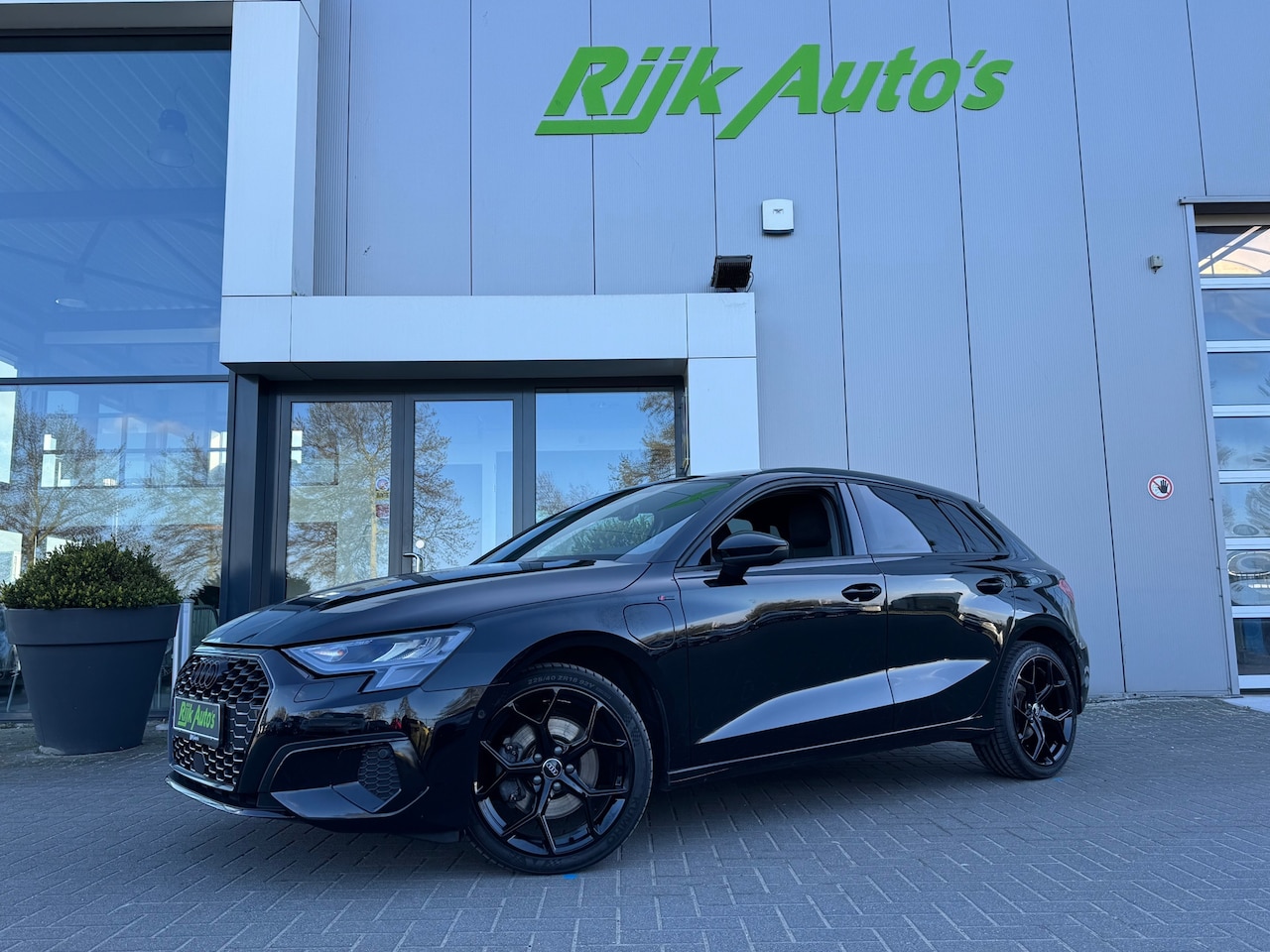 Audi A3 Sportback - 40 TFSI e Advanced * Stoelverwarming * Keyless * Trekhaak - AutoWereld.nl