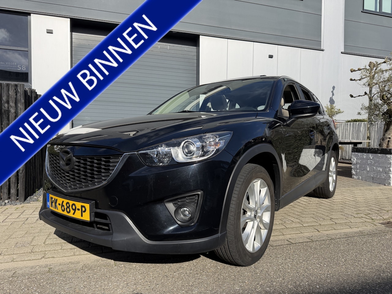 Mazda CX-5 - schuifdak, trekhaak, parkeer hulp Net binnen! - AutoWereld.nl