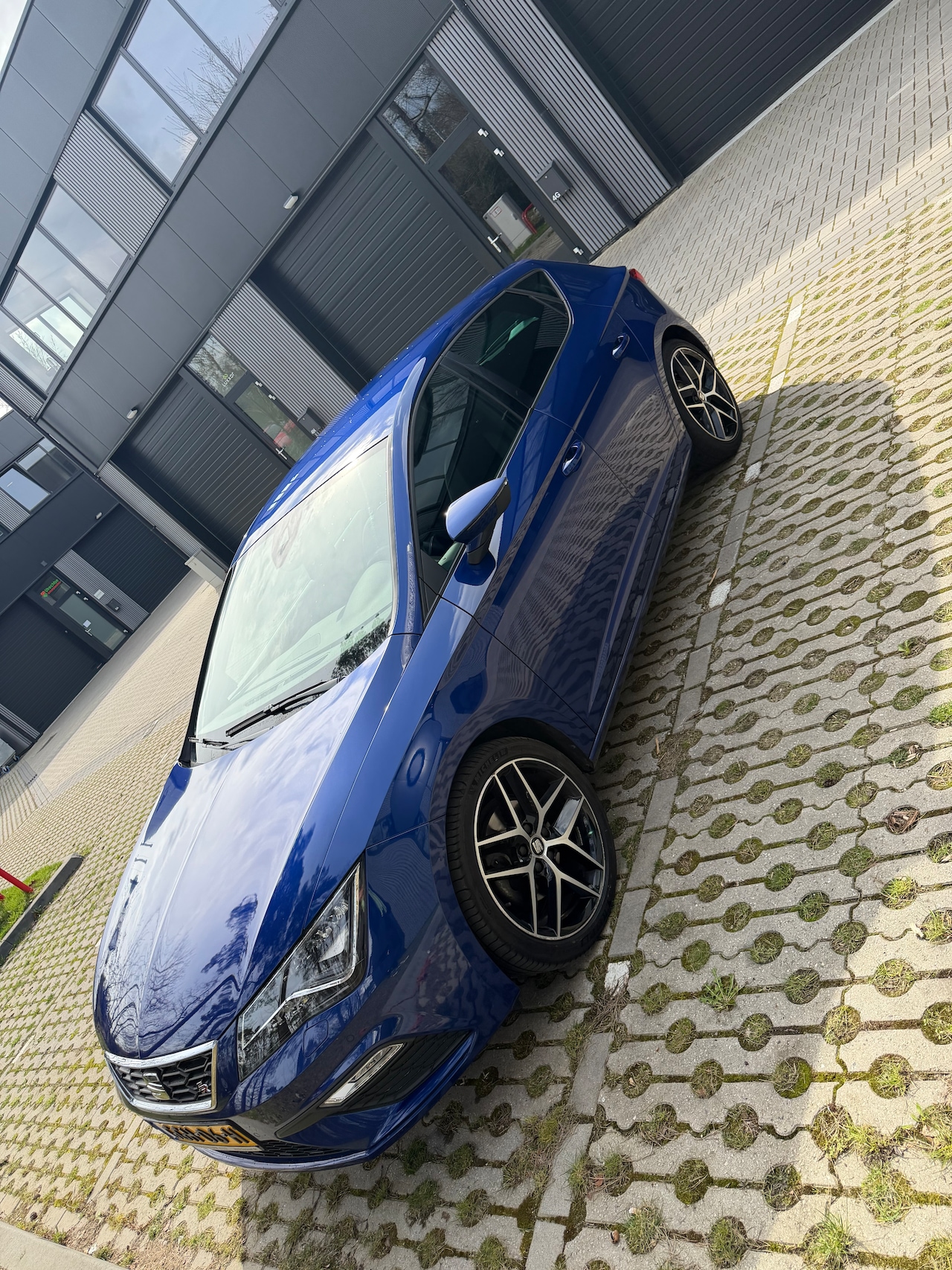 SEAT Leon - 1.5 TSI FR Business Intense - AutoWereld.nl