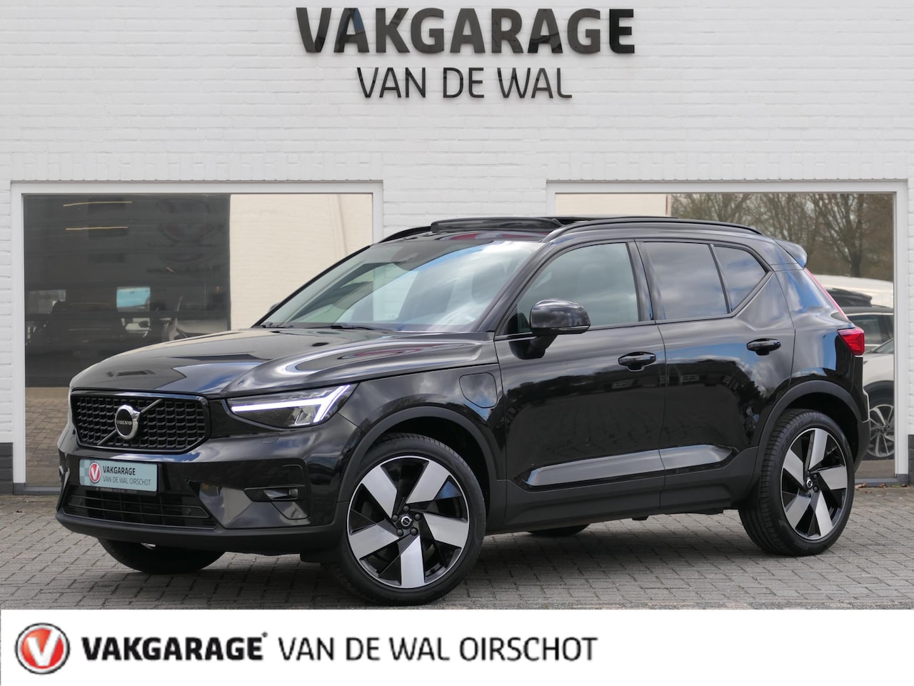 Volvo XC40 - 1.5 T5 Plug-in hybrid Ultimate Dark | Panoramadak | 20-inch | Harman/Kardon | Leder | Memo - AutoWereld.nl