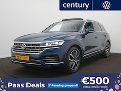 Volkswagen Touareg - Elegance 3.0 250 kW / 340 pk TSI SUV 8 versn. Tipt l Panodak l Vol leer l Luchtvering l