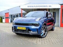 Lynk & Co 01 - Hybrid 1.5 Aut. Zwarte hemel|Trekhaak|360 Camera|Pano|Navi|Adapt.Cruise|Apple CarPlay