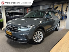 Volkswagen Tiguan - 1.4 TSI eHybrid comfort Business / navi / camera / carplay / boeken