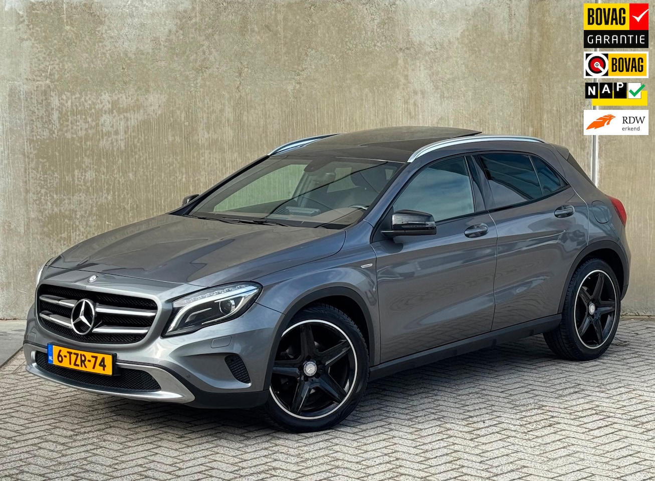 Mercedes-Benz GLA-Klasse - 200 Edition 1 AUT Grijs PANO|NAP|VOL - AutoWereld.nl