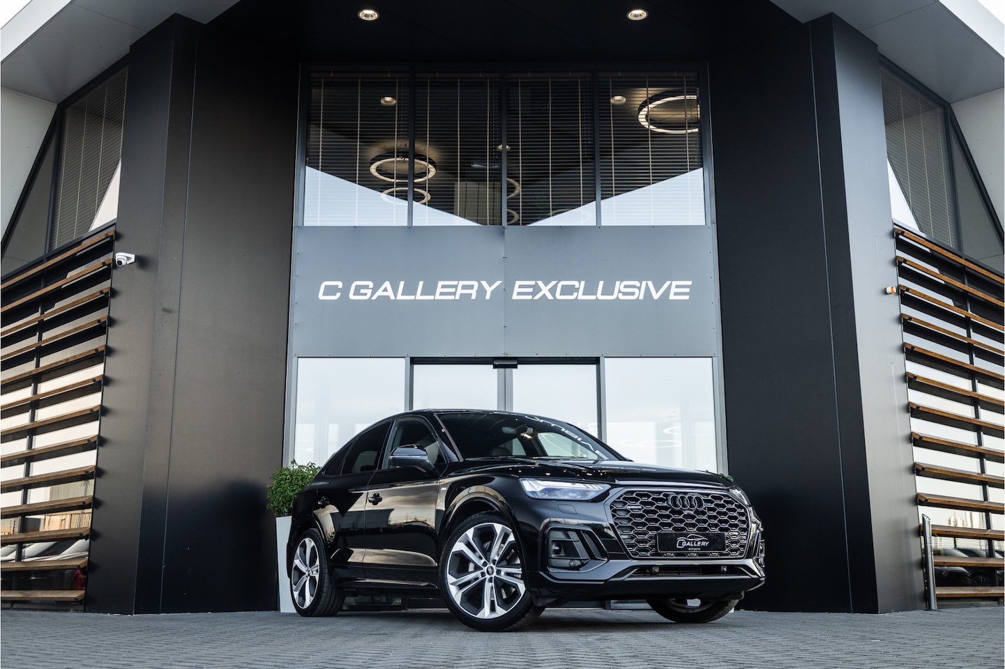 Audi Q5 Sportback - 55 TFSI e S edition - S Line | Panorama | Luchtvering | B&O | Memory - AutoWereld.nl