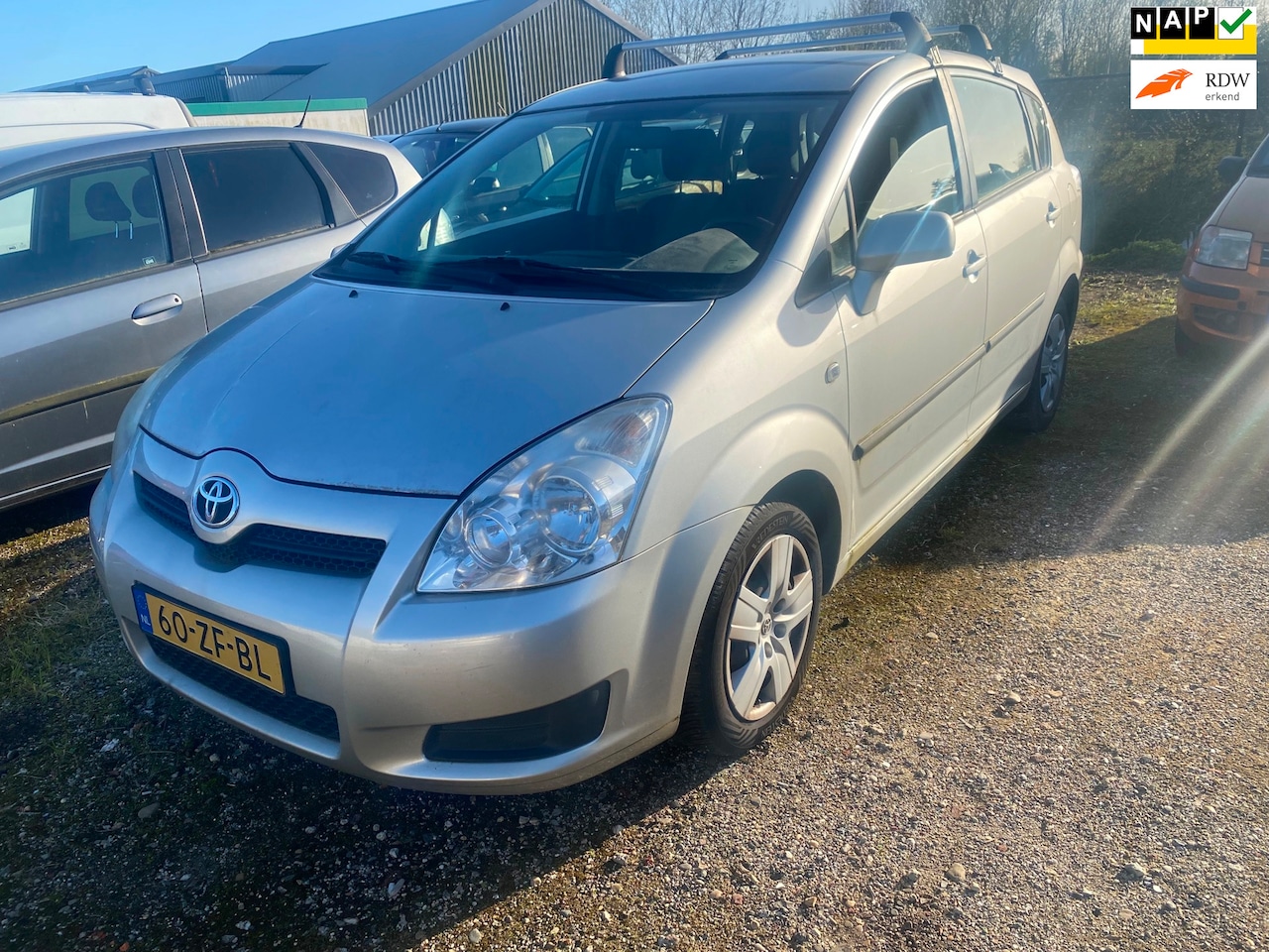 Toyota Verso - 1.6 VVT-i Terra 1.6 VVT-i Terra - AutoWereld.nl
