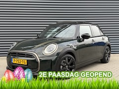 MINI Cooper - 1.5 Resolute Edition 2e Paasdag geopend van 12:00 tot 16:00 uur