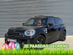 MINI Countryman - 2.0 Cooper SE ALL4 Pano/Leder/H&K/Camera 2e Paasdag geopend van 12:00 tot 16:00 uur
