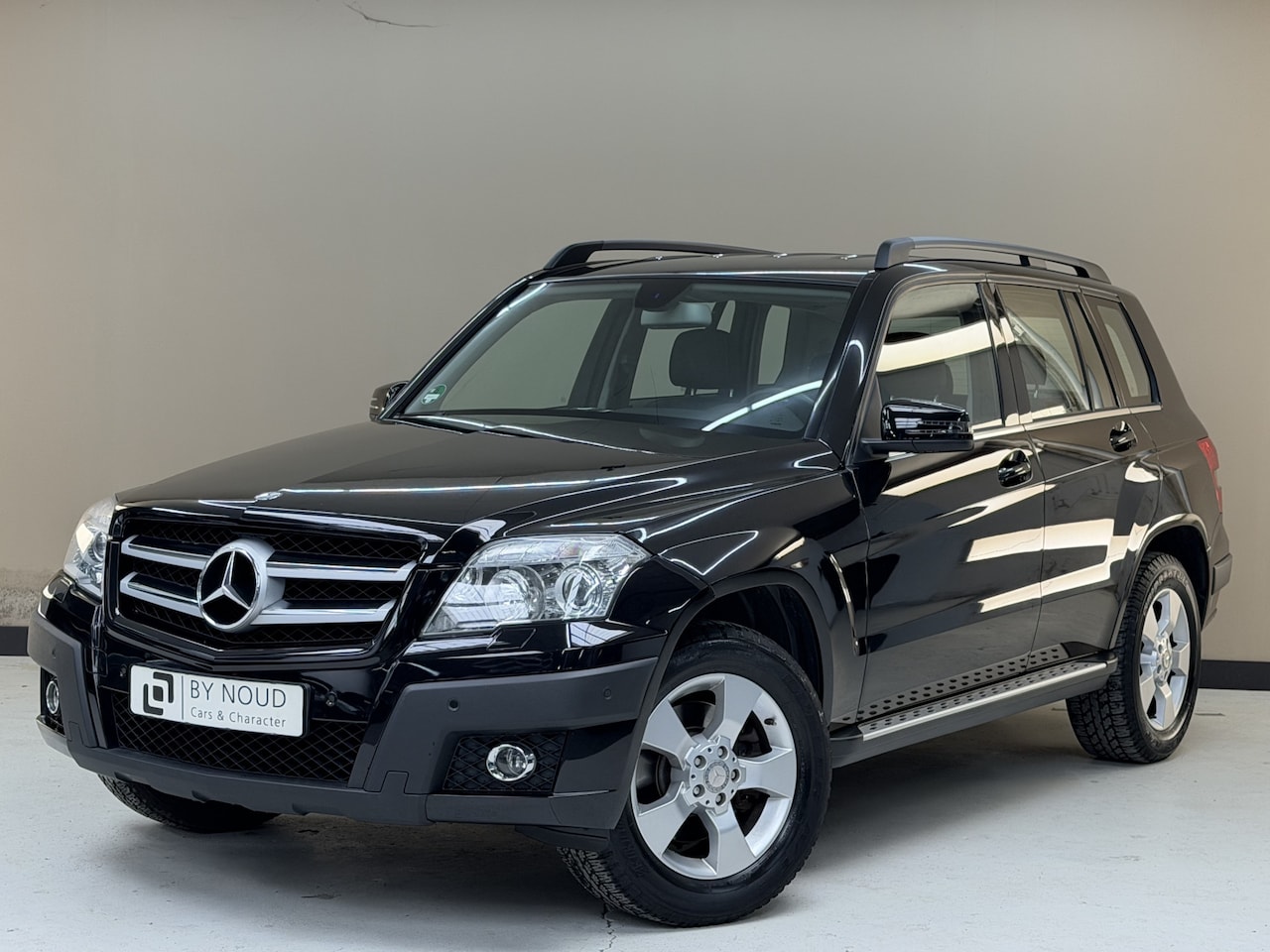 Mercedes-Benz GLK-klasse - 280 4-Matic 280 4-Matic, 232Pk, 2008, Dealer onderhouden, Volledig leder, Stoelverwarming, Parkeersens - AutoWereld.nl