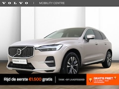 Volvo XC60 - T6 AWD Core Bright | Trekhaak | Panoramadak | Dodehoekdetectie |