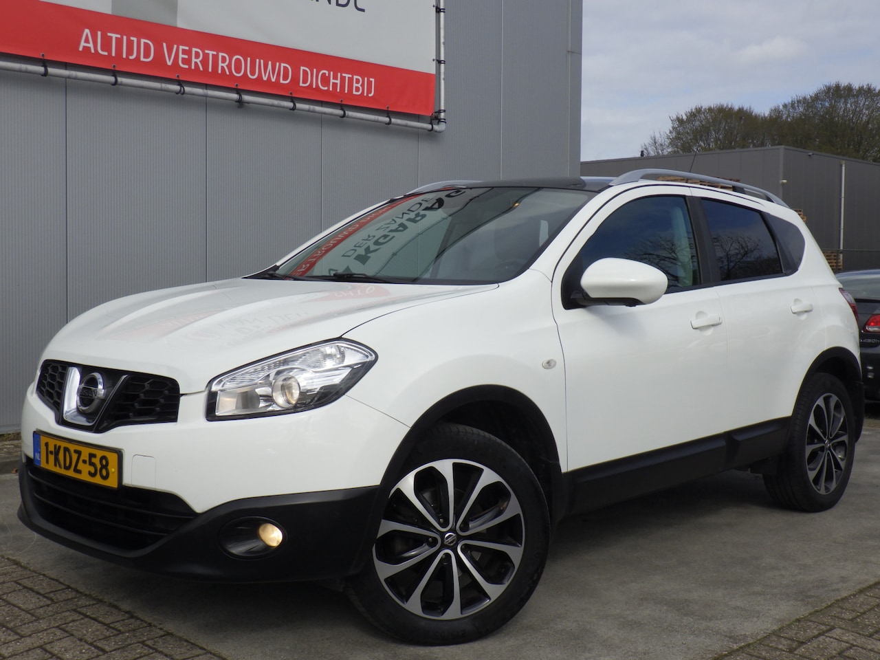 Nissan Qashqai - 1.6 Connect Edition 1.6 Connect Edition, Camera, Panodak, Trekhk, Cruise, Compleet! - AutoWereld.nl