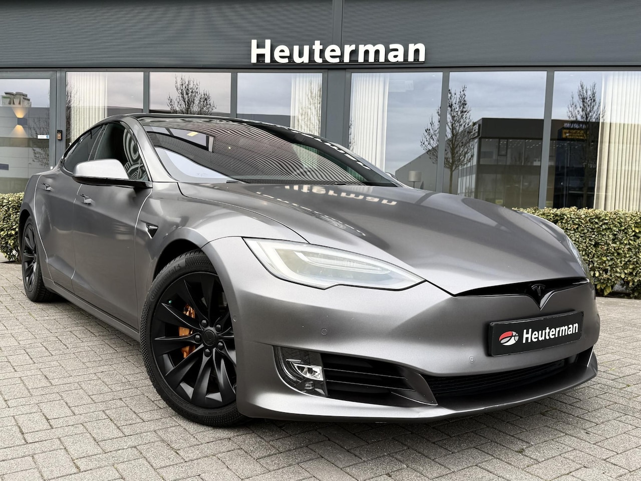 Tesla Model S - Long Range Raven Pano/Trekhaak/Sport Seats/Pilot - AutoWereld.nl