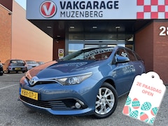 Toyota Auris Touring Sports - 1.8 Hybrid Dynamic // LED // NAVI // CAMERA // CLIMA // DAB // KEYLESS // TREKHAAK