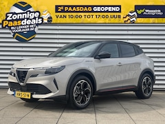 Alfa Romeo Junior - 54 kWh 156pk Elettrica Speciale Navigatie | Panorama Dak | Camera | Pack Techno