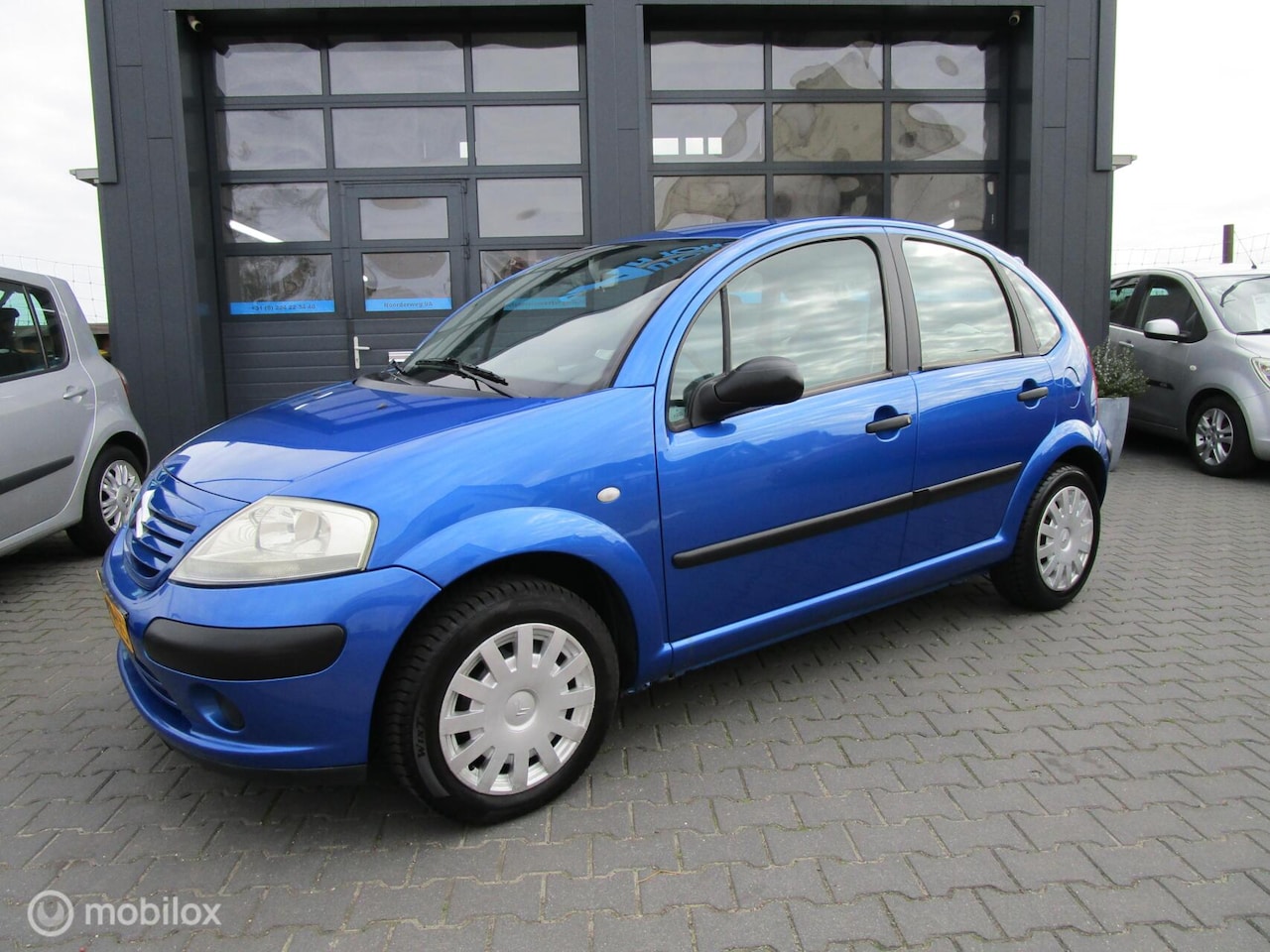 Citroën C3 - 1.4i Ligne Prestige Automaat 5drs Nw Apk Trekhaak - AutoWereld.nl