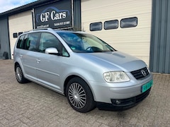 Volkswagen Touran - 2.0-16V FSI Highline APK
